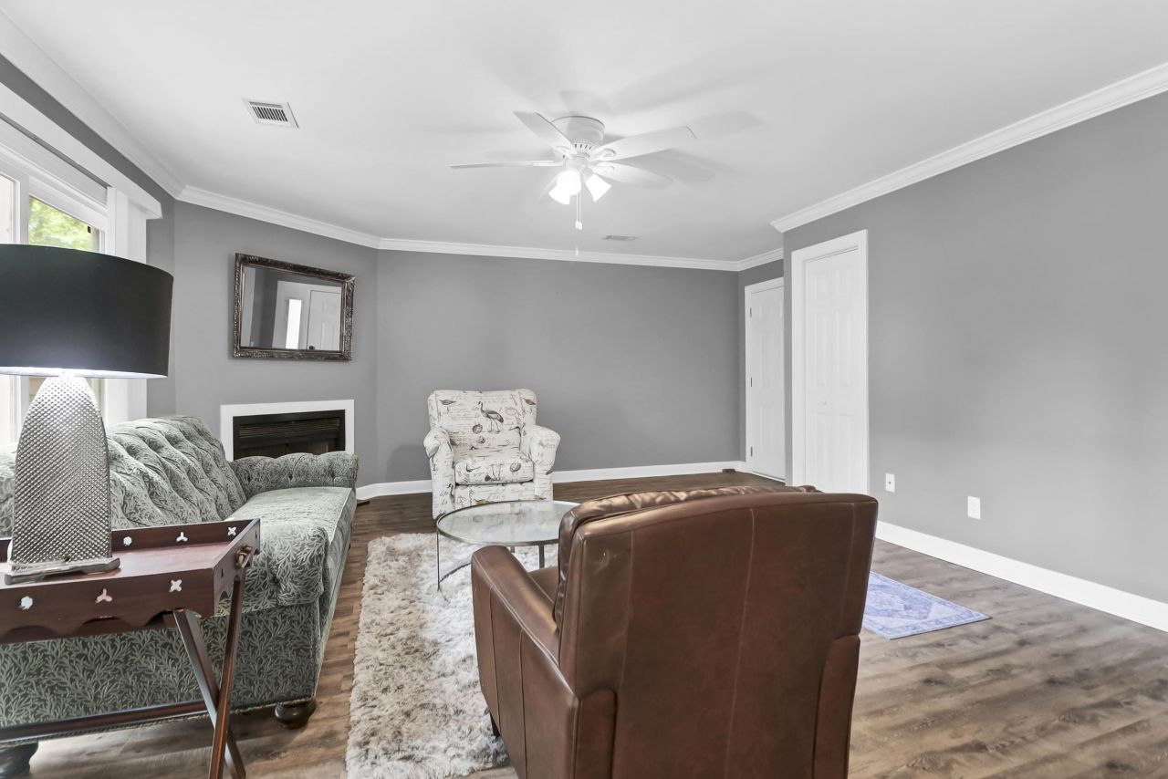 7911 Windfern Court Photo 9