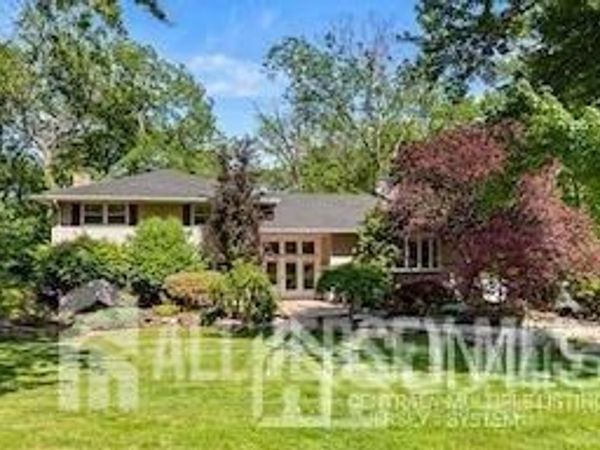 42 Harrow Drive, Colonia, NJ 07067