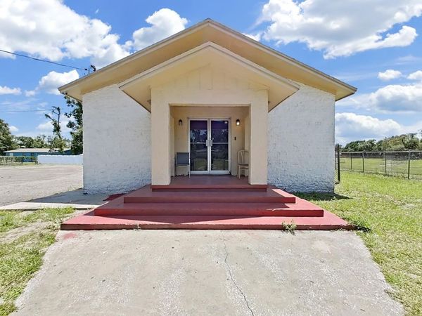 3201 E GENESEE STREET, TAMPA, FL 33610
