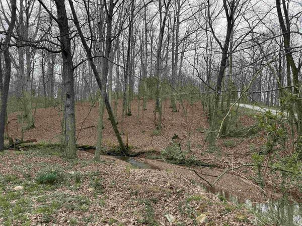 Oak Forrest Drive, Huntingburg, IN 47542