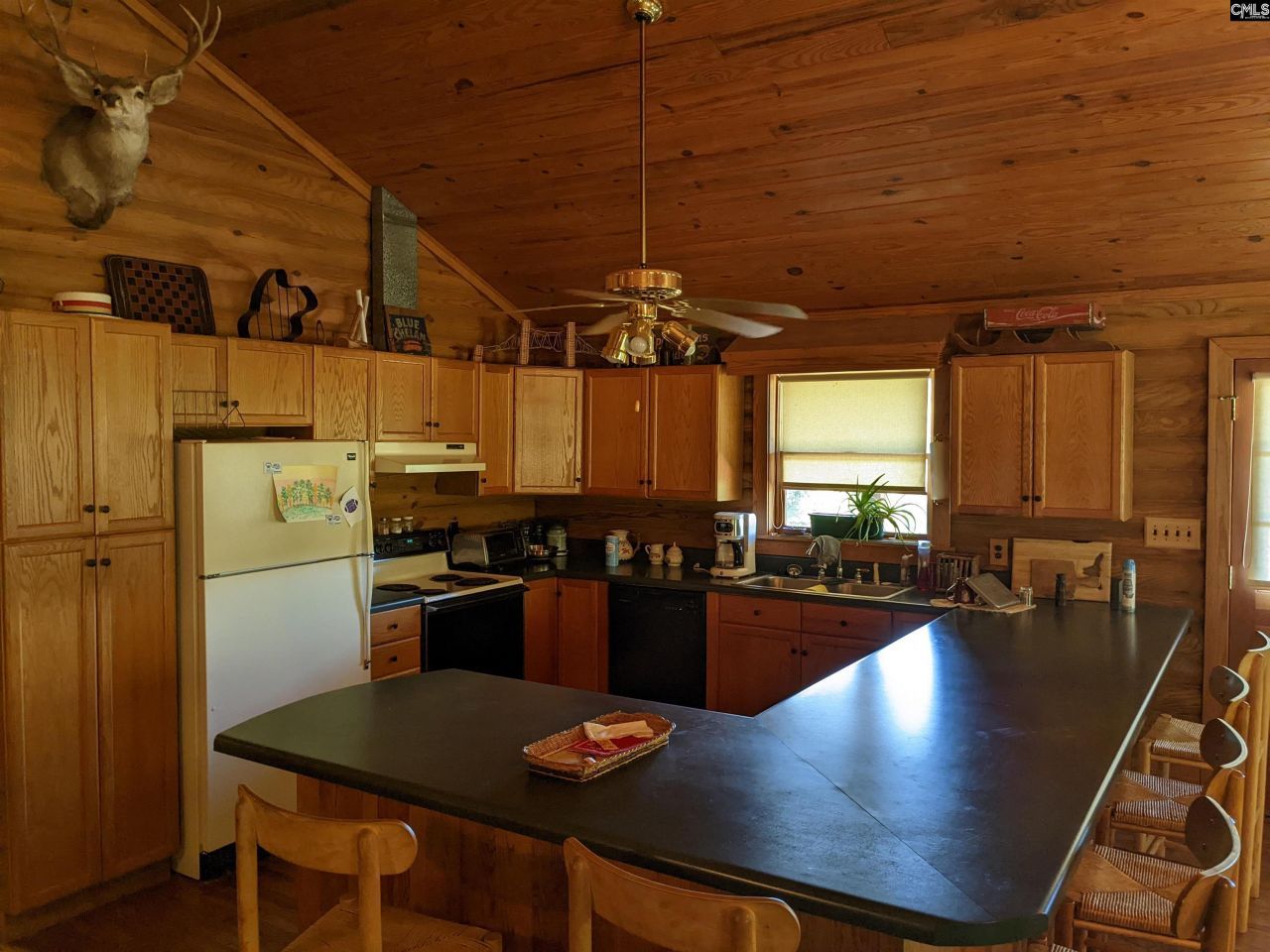 Old Hillcrest School Road Photo 53