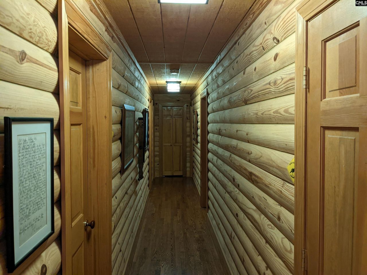 Old Hillcrest School Road Photo 56