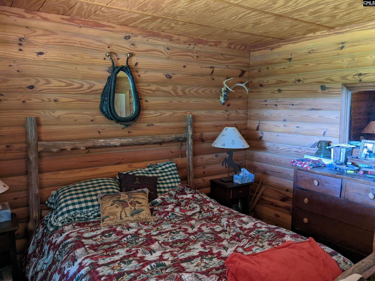 Old Hillcrest School Road Photo 60