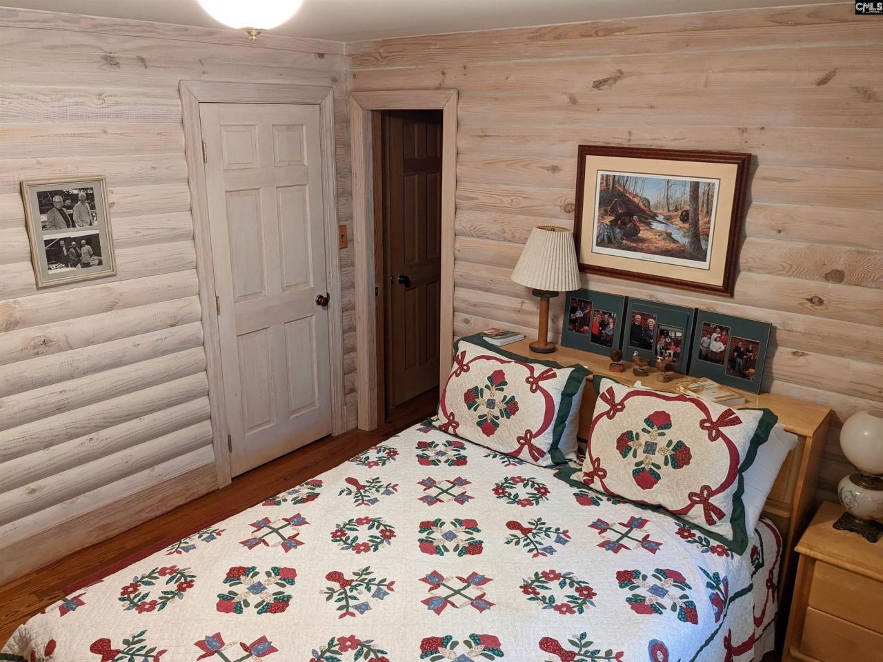 Old Hillcrest School Road Photo 65