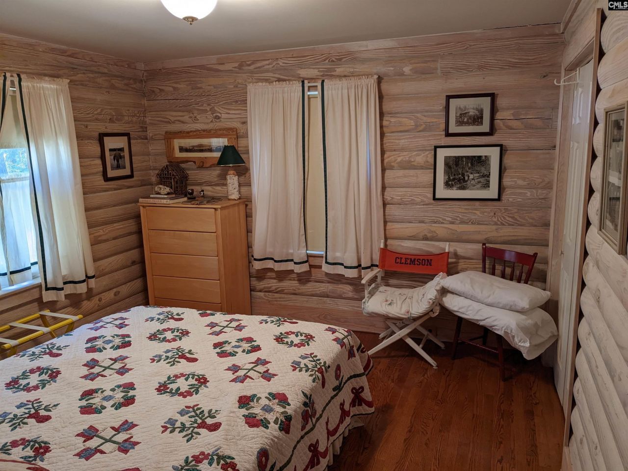 Old Hillcrest School Road Photo 66