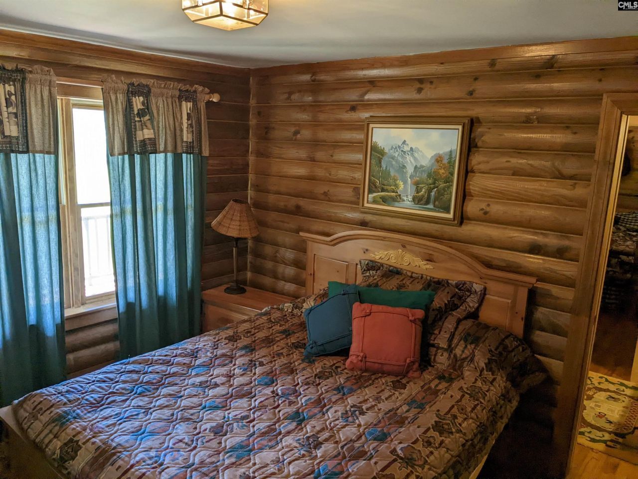 Old Hillcrest School Road Photo 68