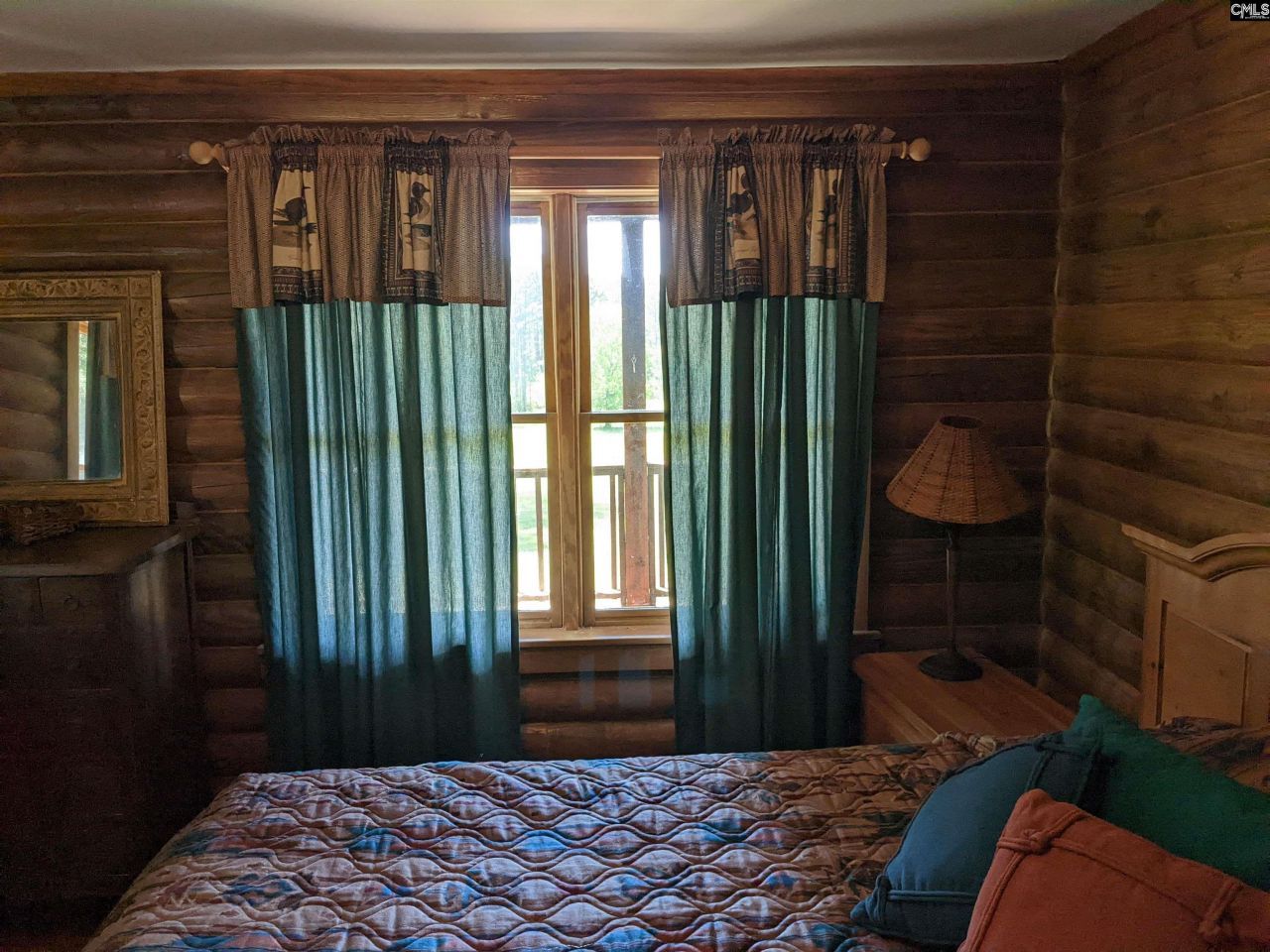 Old Hillcrest School Road Photo 69