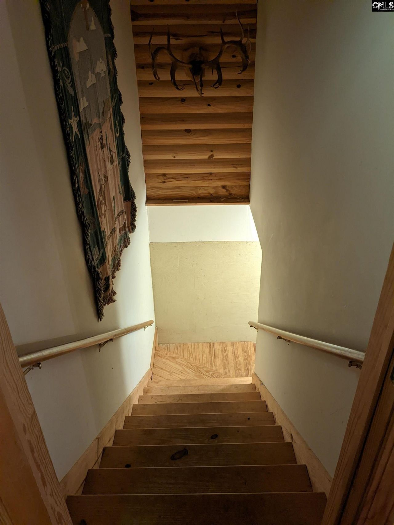 Old Hillcrest School Road Photo 70