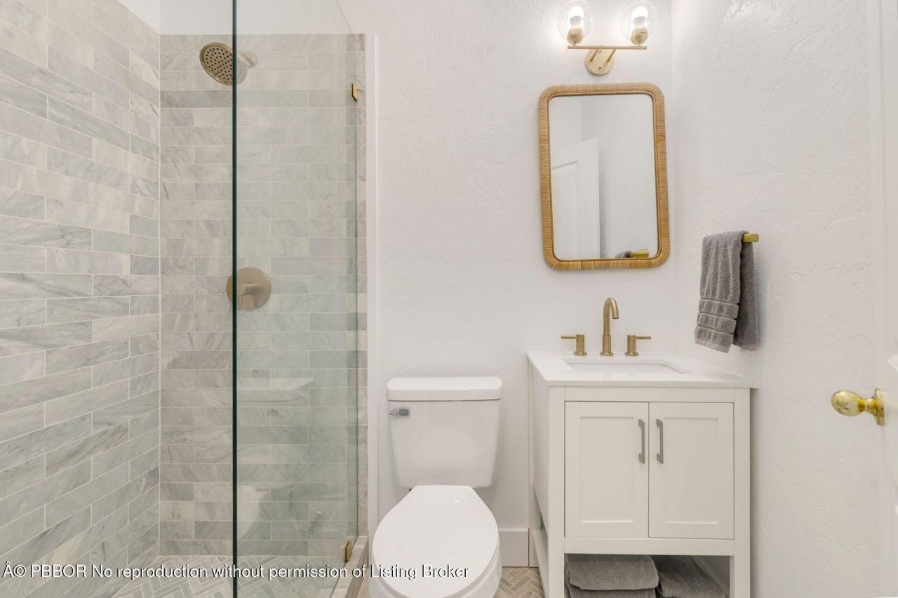 3020 Vincent Road, West Palm Beach, FL 33405 Photo