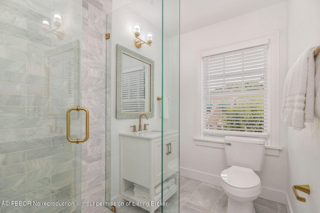 3020 Vincent Road, West Palm Beach, FL 33405 Photo