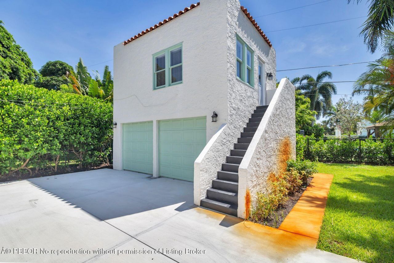 3020 Vincent Road, West Palm Beach, FL 33405 Photo