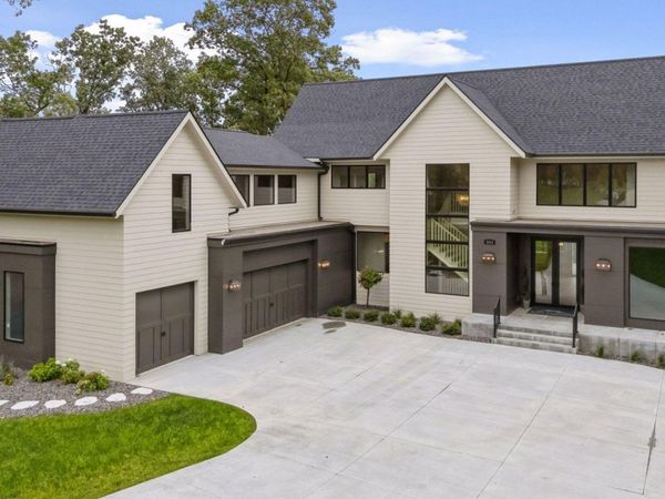 5010 Millie Road SW, Rochester, MN 55902