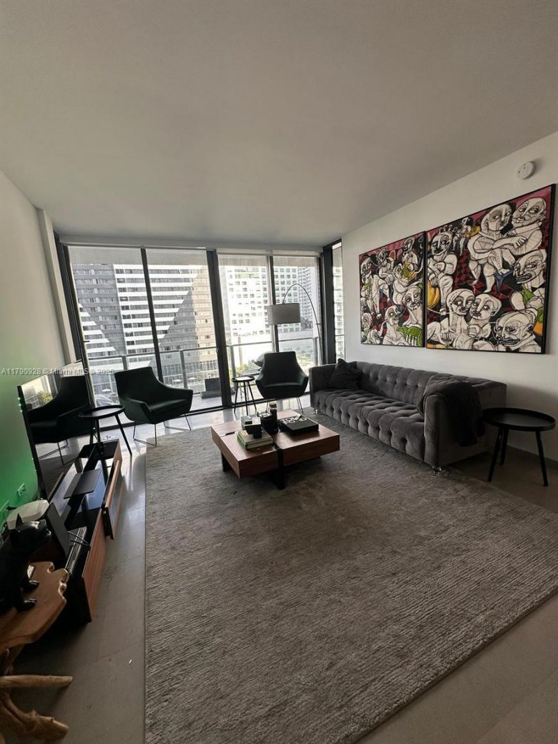 88 SW 7th St, Unit 810, Miami, FL 33130 Photo
