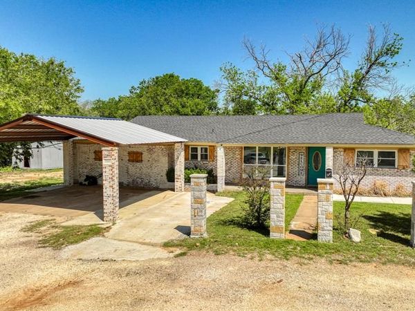 760 College Farm, Stephenville, TX 76401