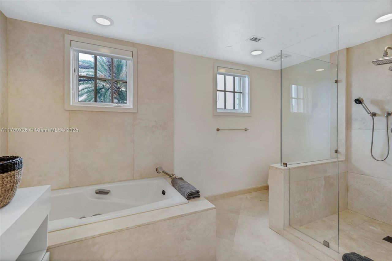 19227 Fisher Island Dr, Unit 19227, Miami Beach, FL 33109 Photo