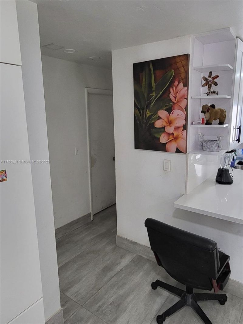 1650 NE 147th St, Miami, FL 33181 Photo