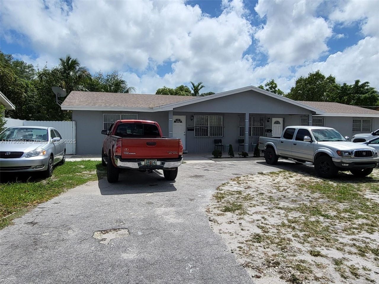 1650 NE 147th St, Miami, FL 33181 Photo