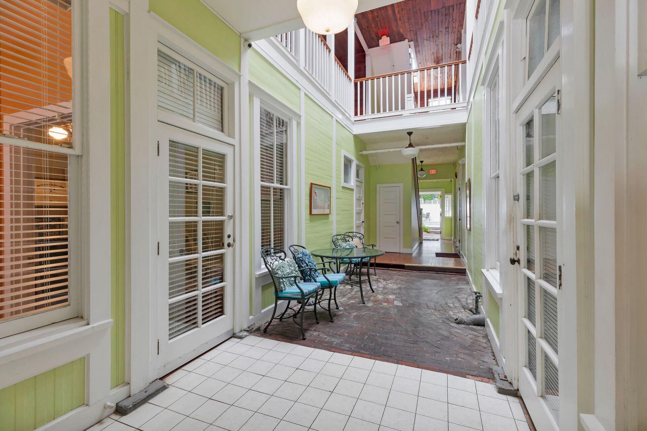 812 Fleming Street, Unit 2, Key West, FL 33040 Photo