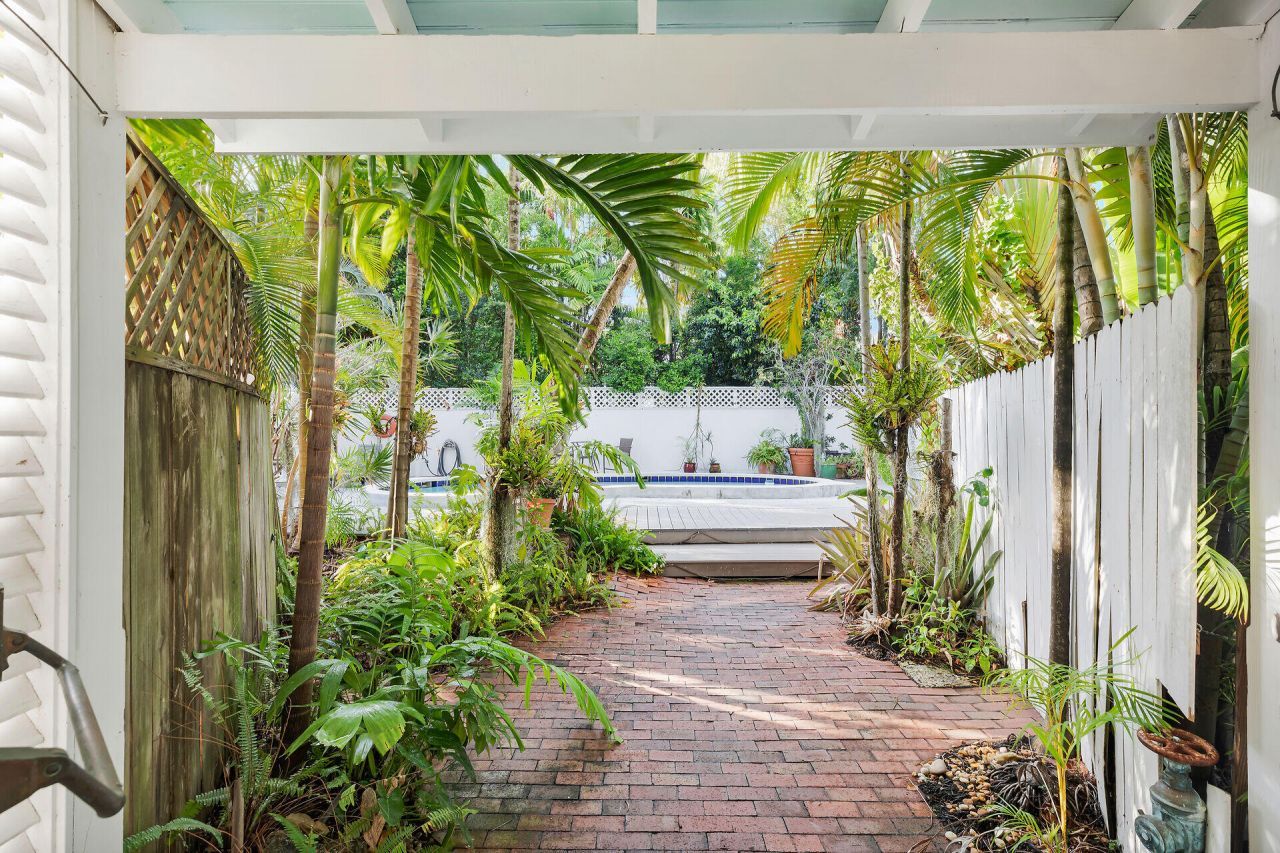 812 Fleming Street, Unit 2, Key West, FL 33040 Photo