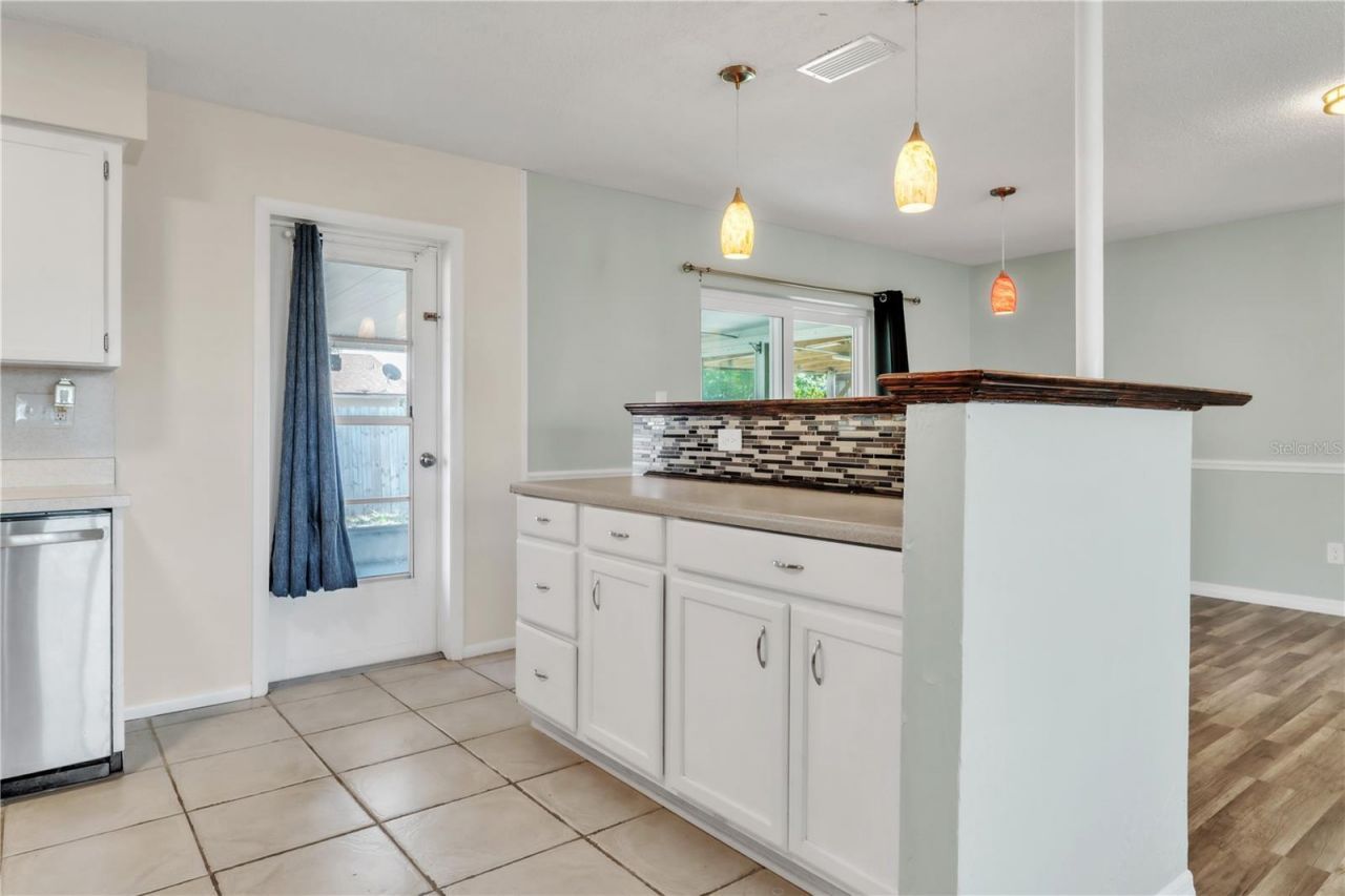 2705 20th Avenue Drive W, Bradenton, FL 34205 Photo