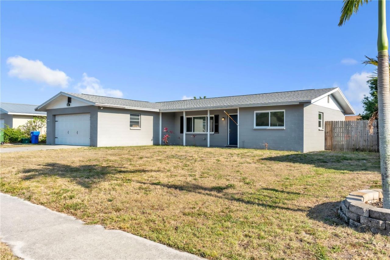 2705 20th Avenue Drive W, Bradenton, FL 34205 Photo