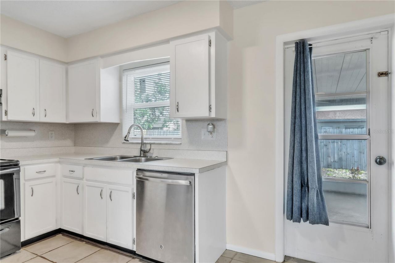 2705 20th Avenue Drive W, Bradenton, FL 34205 Photo