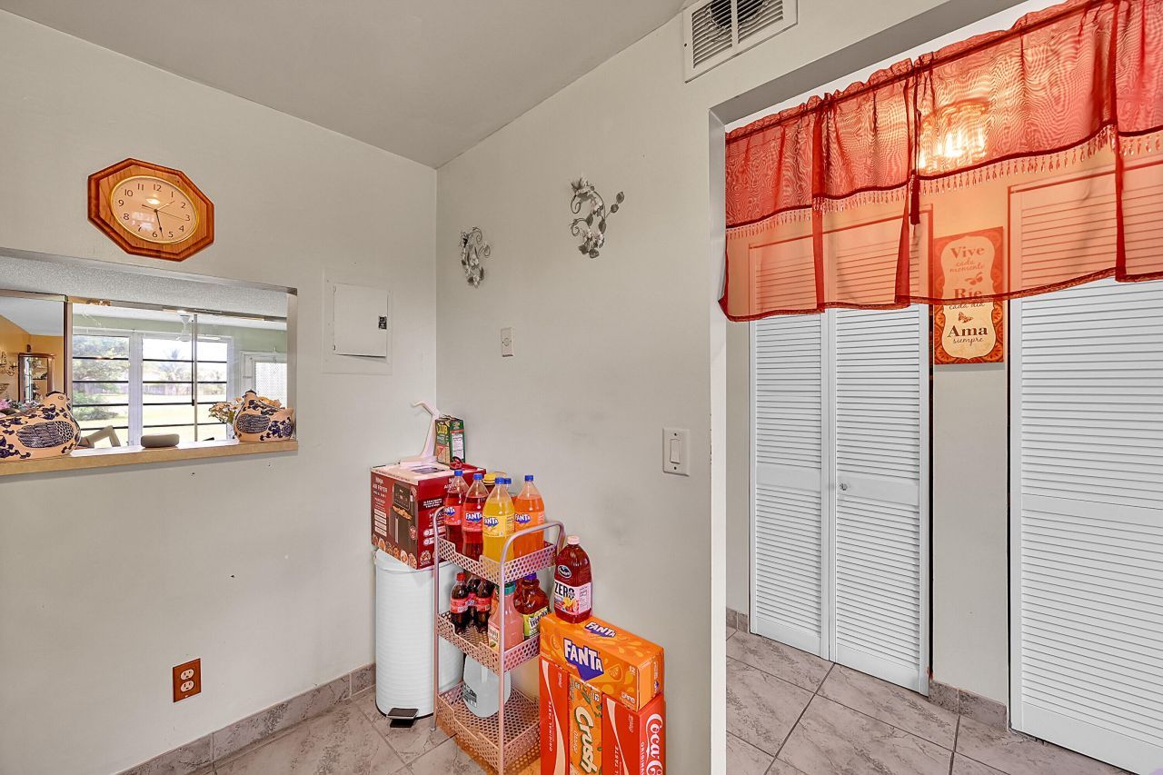 9621 Sunrise Lakes Boulevard, Unit 104, Sunrise, FL 33322 Photo