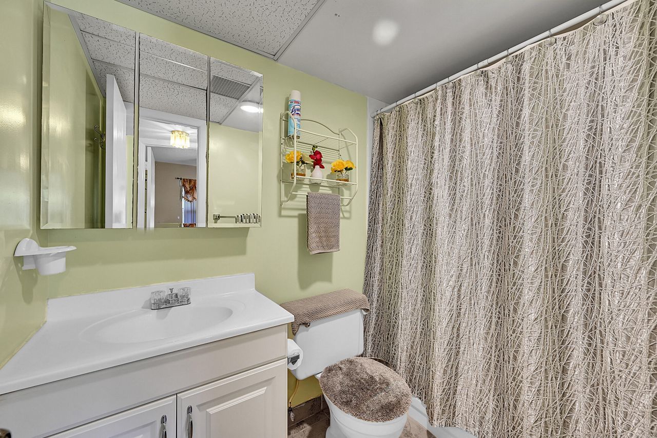 9621 Sunrise Lakes Boulevard, Unit 104, Sunrise, FL 33322 Photo