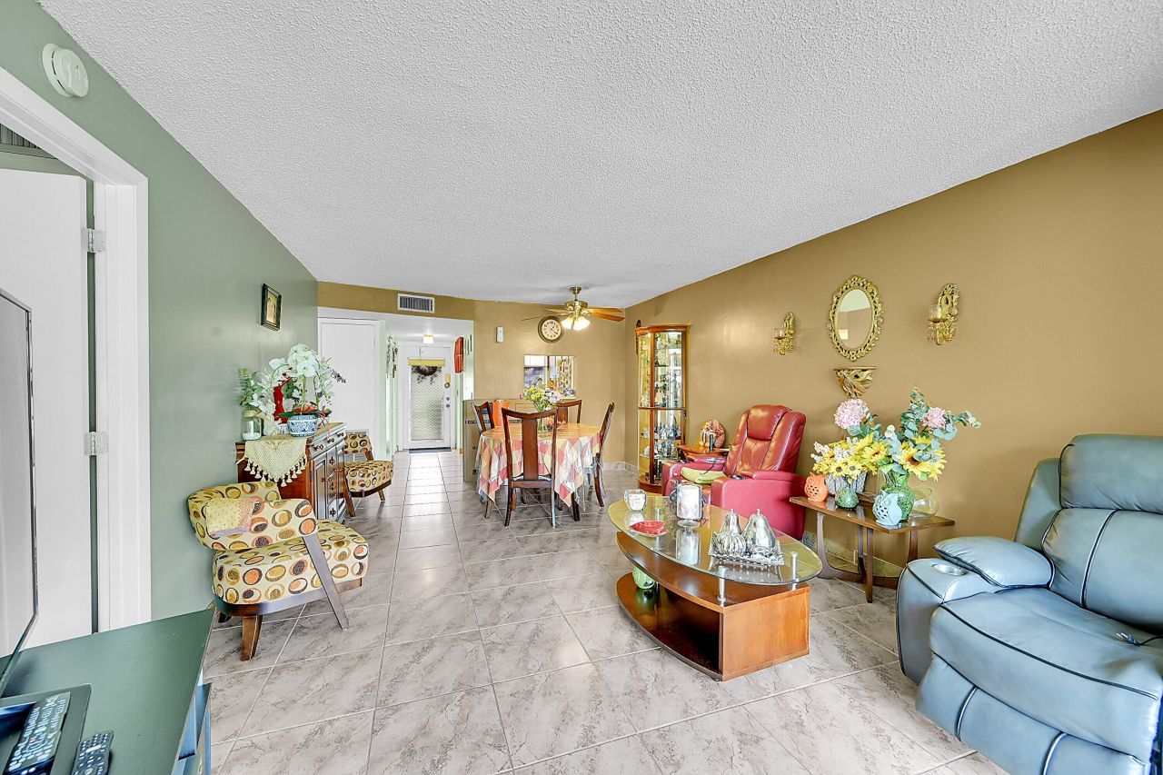 9621 Sunrise Lakes Boulevard, Unit 104, Sunrise, FL 33322 Photo