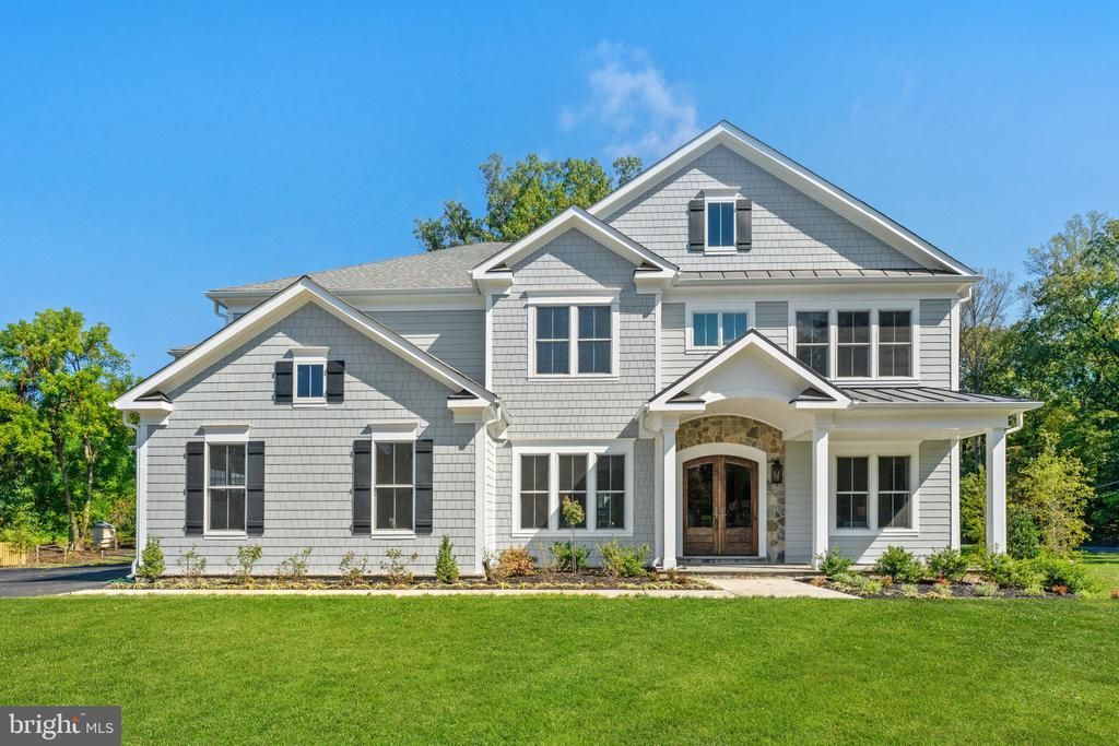 11632 Pine Tree Drive, Fairfax, VA 22033 Main Photo