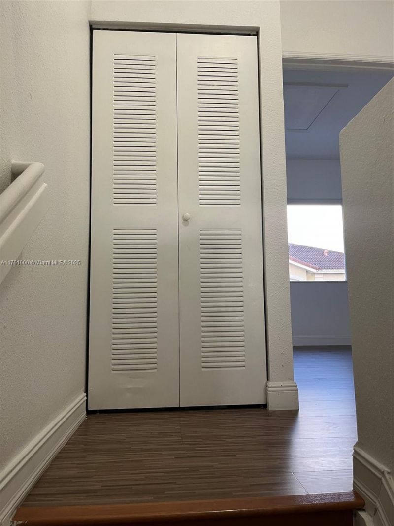 7985 NW 8th St, Unit 110A, Miami, FL 33126 Photo