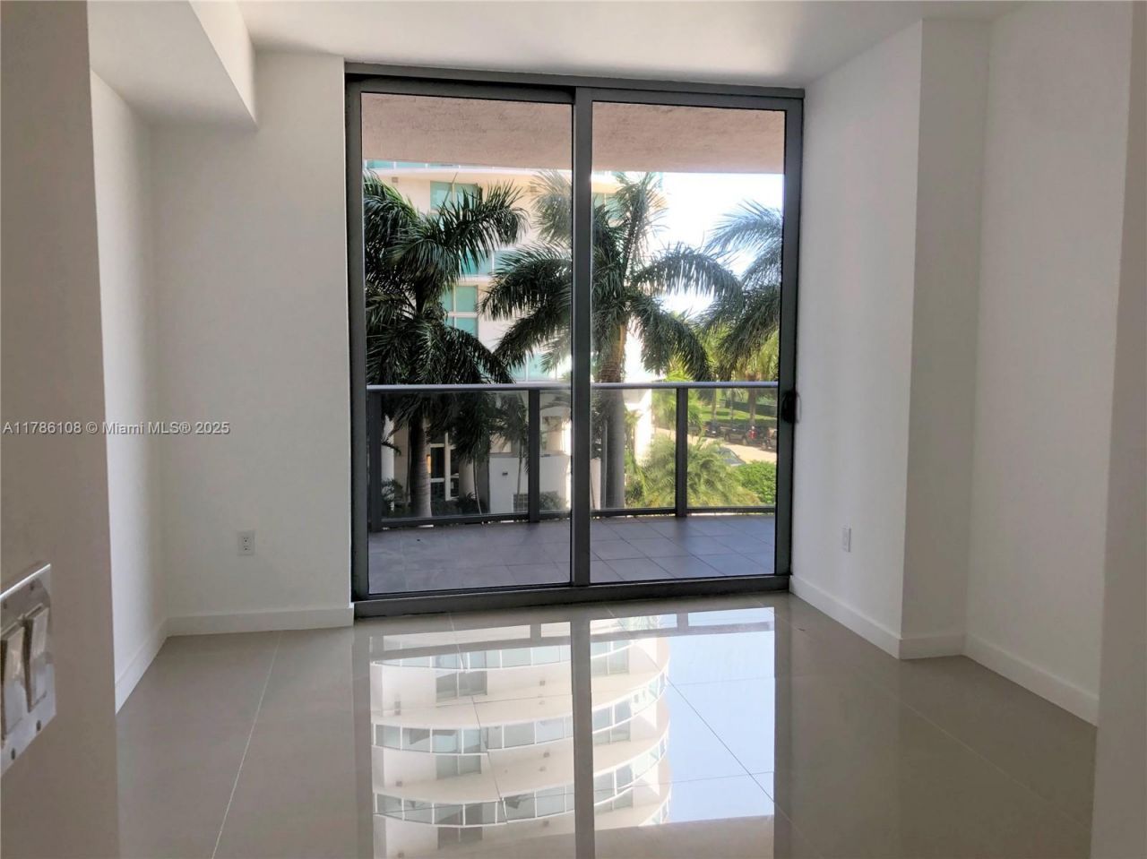 488 NE 18th St, Unit 215, Miami, FL 33132 Photo