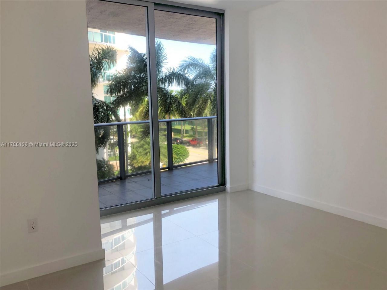 488 NE 18th St, Unit 215, Miami, FL 33132 Photo