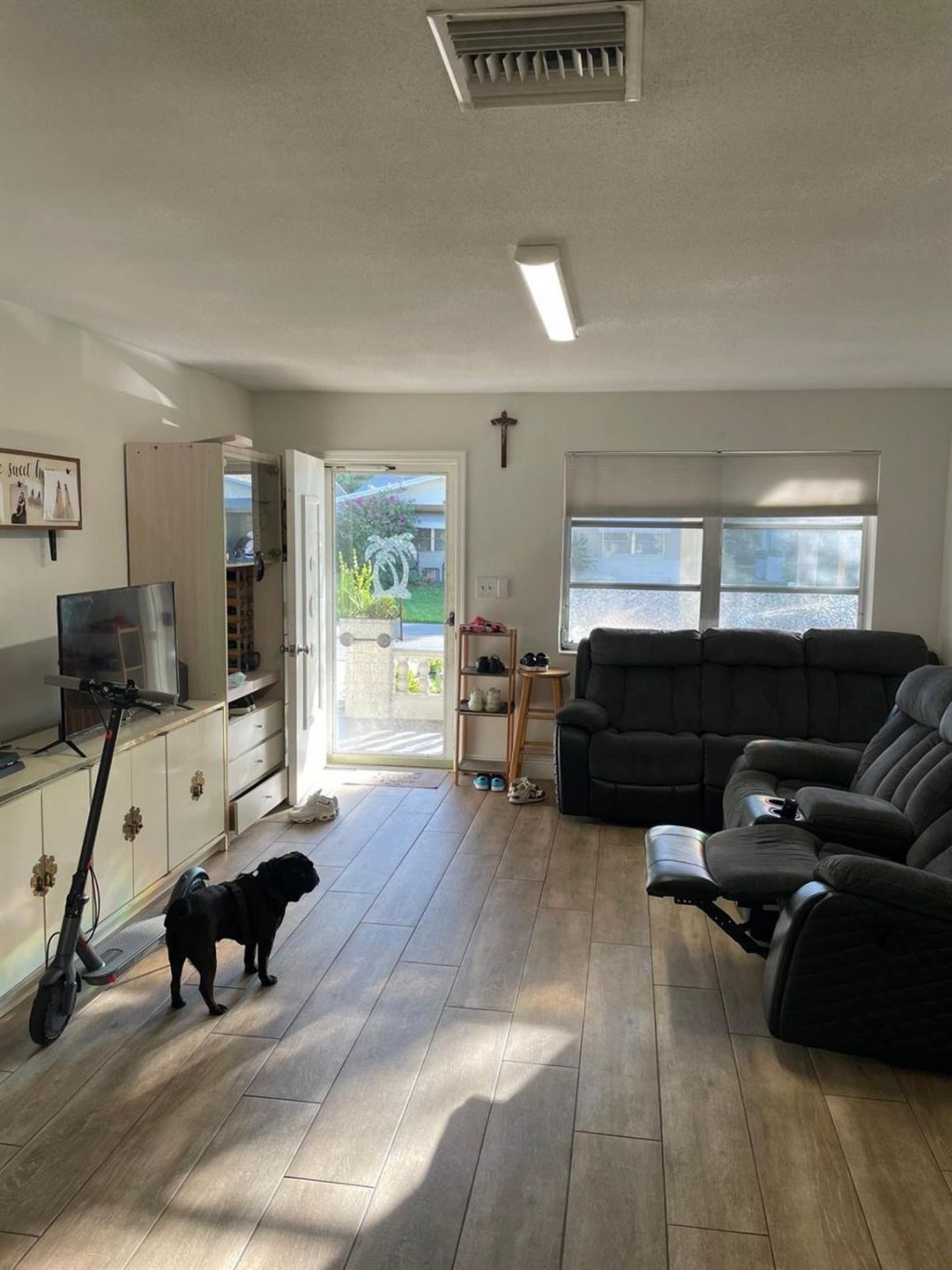 4401 NW 43 Avenue, Tamarac, FL 33319 Photo