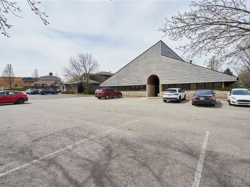 70 N Miller Road, Unit 2, Fairlawn, OH 44333 Photo 3