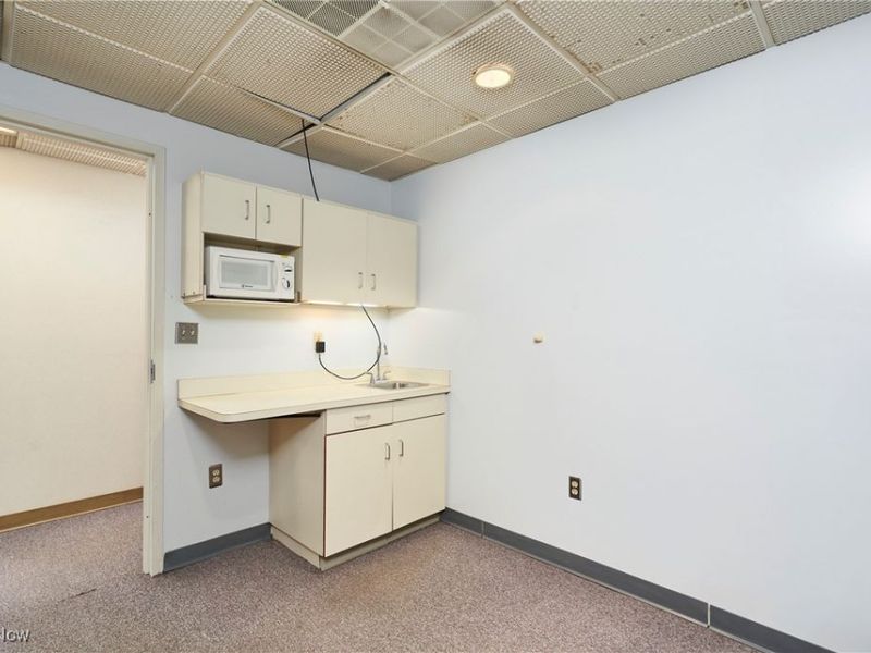 70 N Miller Road, Fairlawn, OH 44333 Photo 12
