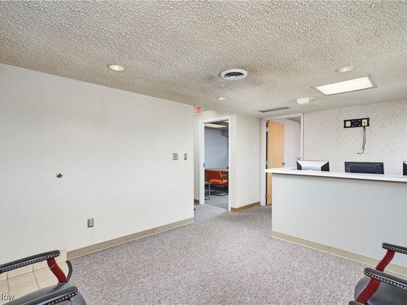 70 N Miller Road, Fairlawn, OH 44333 Photo 7