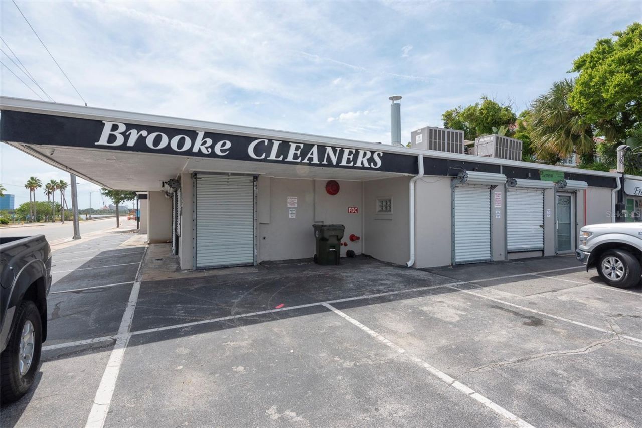 133 Main Street E, Daytona Beach, FL 32118 Photo