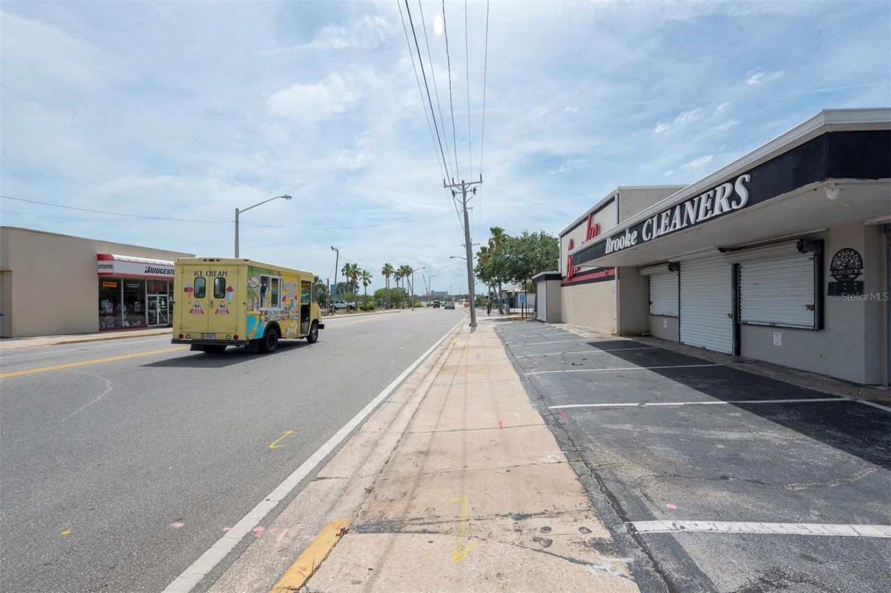 133 Main Street E, Daytona Beach, FL 32118 Photo
