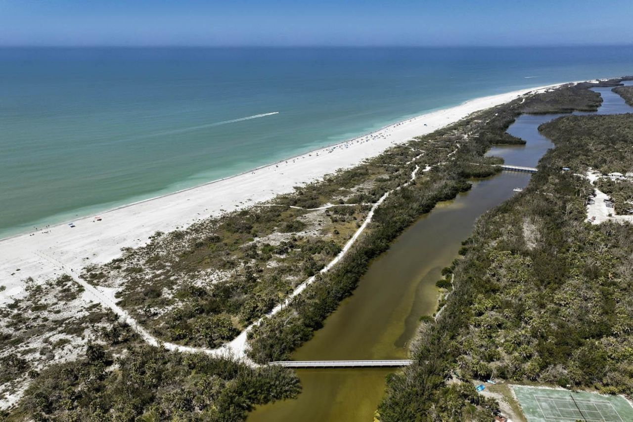 5117 Sea Bell Rd, Unit B101, Sanibel, FL 33957 Photo