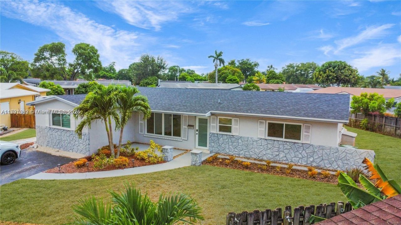 8441 NW 18th St, Pembroke Pines, FL 33024 Photo