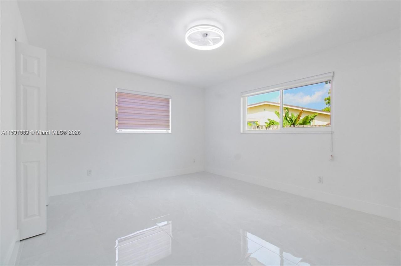 8441 NW 18th St, Pembroke Pines, FL 33024 Photo