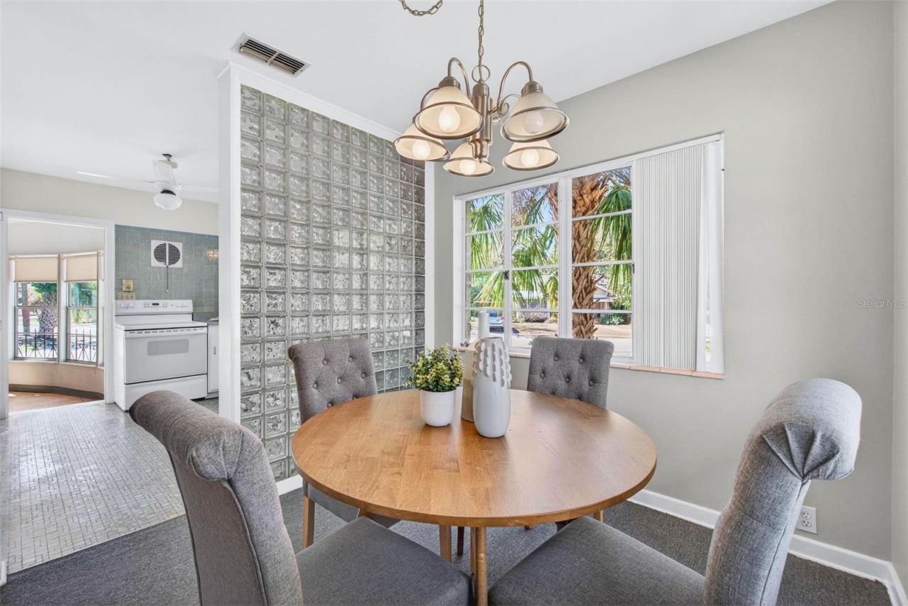 300 22nd Avenue S, Saint Petersburg, FL 33705 Photo