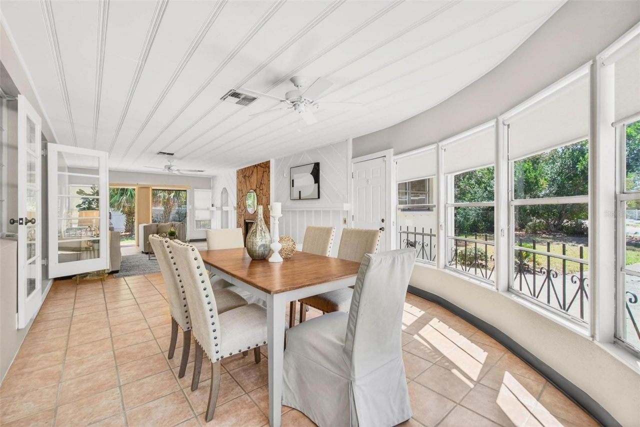 300 22nd Avenue S, Saint Petersburg, FL 33705 Photo