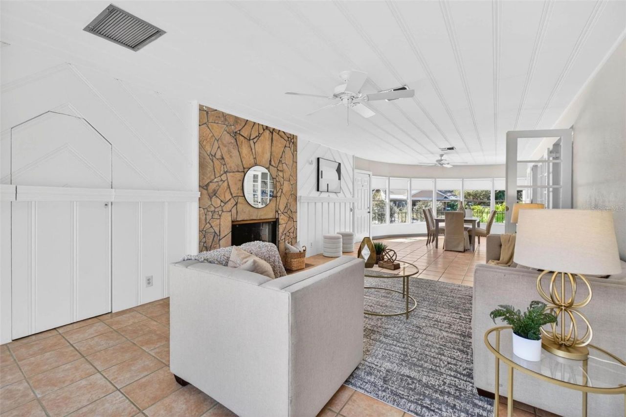 300 22nd Avenue S, Saint Petersburg, FL 33705 Photo