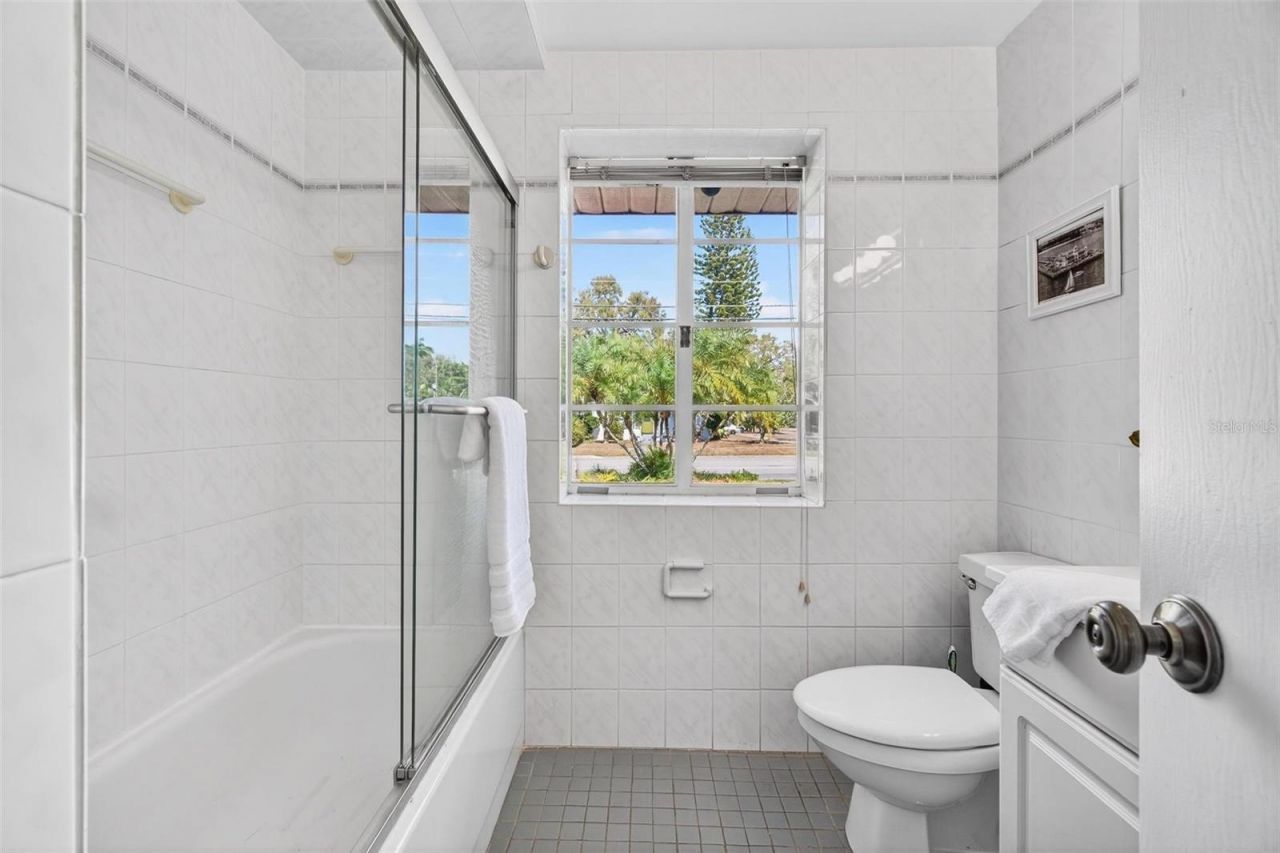 300 22nd Avenue S, Saint Petersburg, FL 33705 Photo