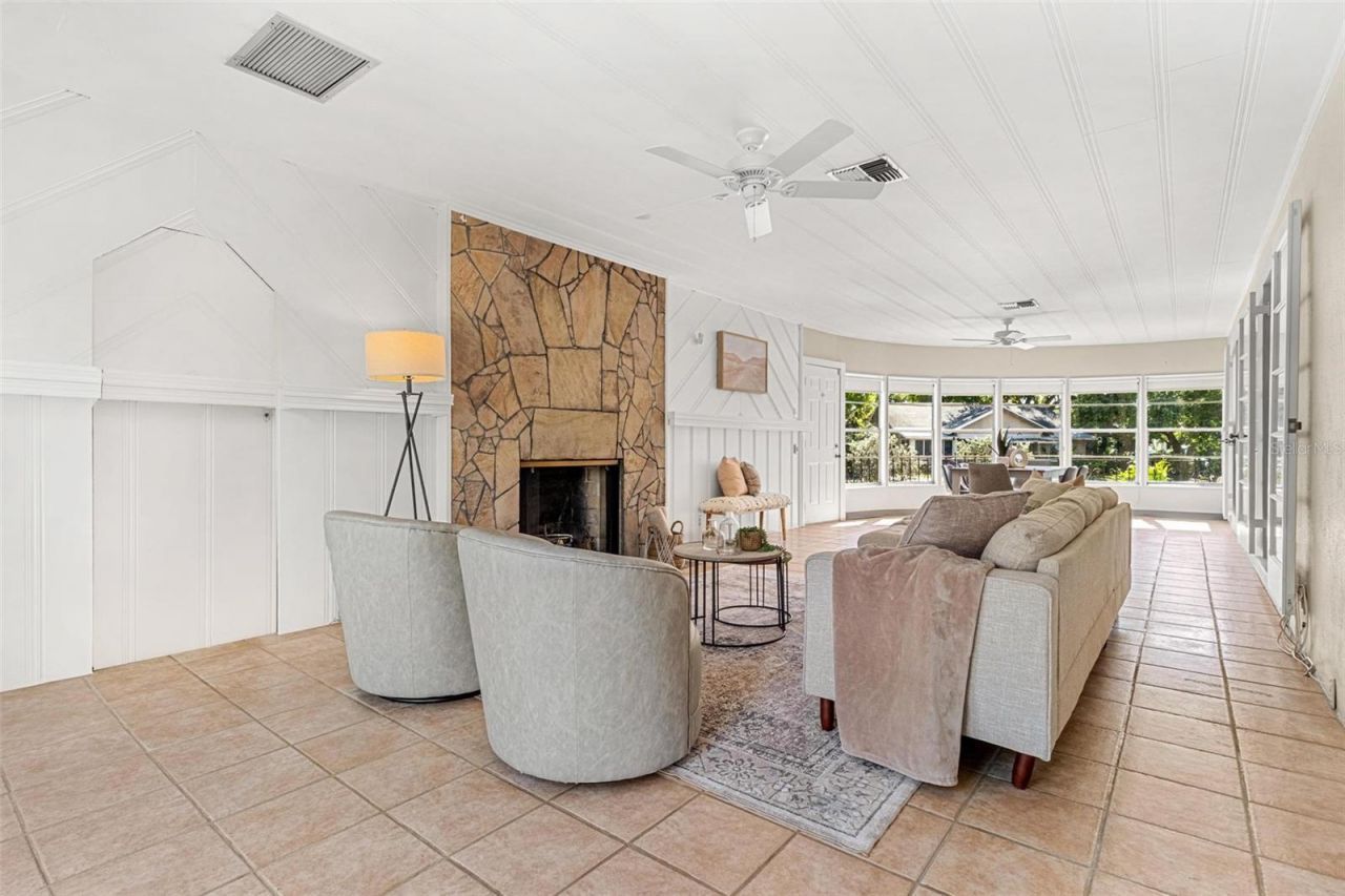 300 22nd Avenue S, Saint Petersburg, FL 33705 Photo