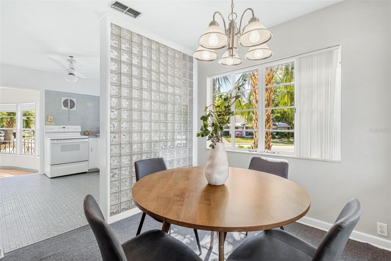 300 22nd Avenue S, Saint Petersburg, FL 33705 Photo