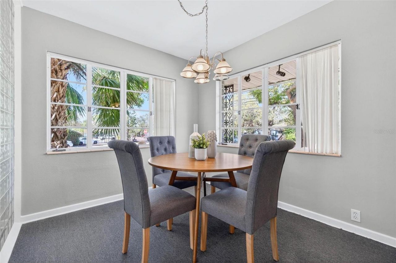 300 22nd Avenue S, Saint Petersburg, FL 33705 Photo