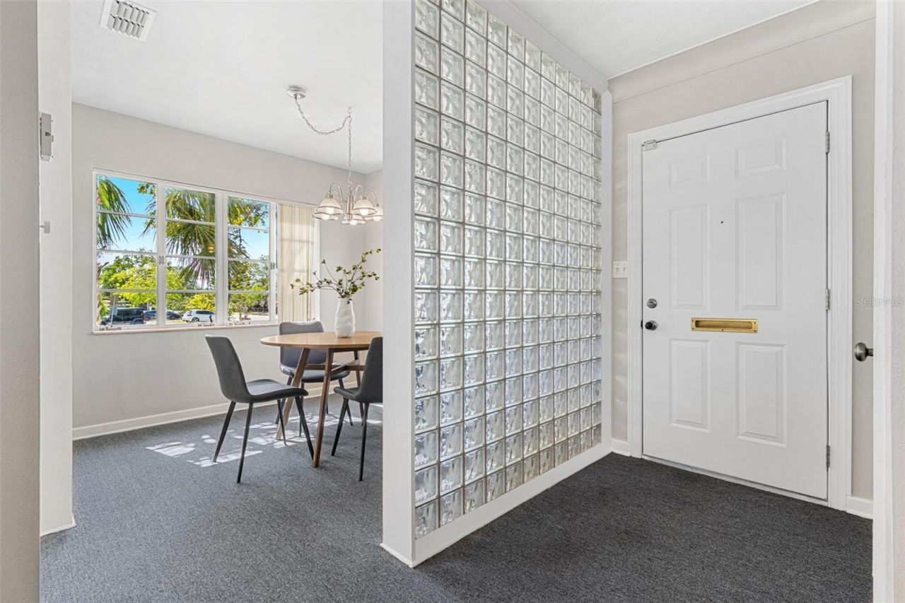 300 22nd Avenue S, Saint Petersburg, FL 33705 Photo